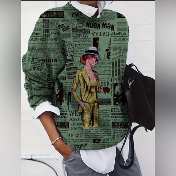 Boutique Sweaters - Green Graphic Print Women's Sweater
